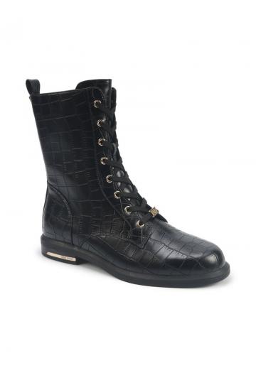 Ботинки на шнуровке