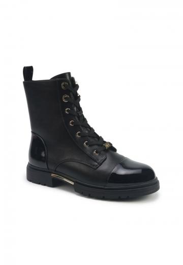 Ботинки на шнуровке