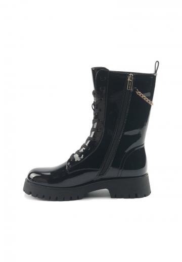 Ботинки на шнуровке