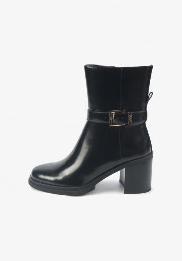 Полусапожки на платформе