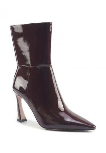 Высокие сапоги