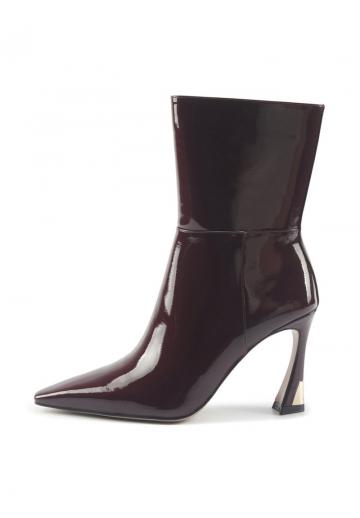 Высокие сапоги