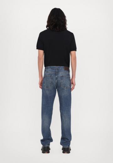 Прямые джинсы