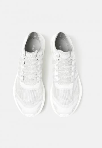 Беговые кроссовки