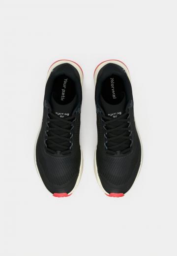 Беговые кроссовки