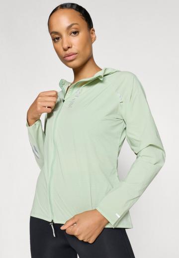 Спортивная куртка