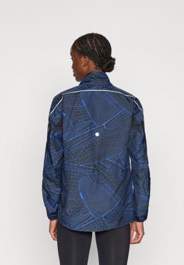 Спортивная куртка