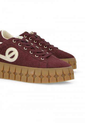 Гандбольные кроссовки