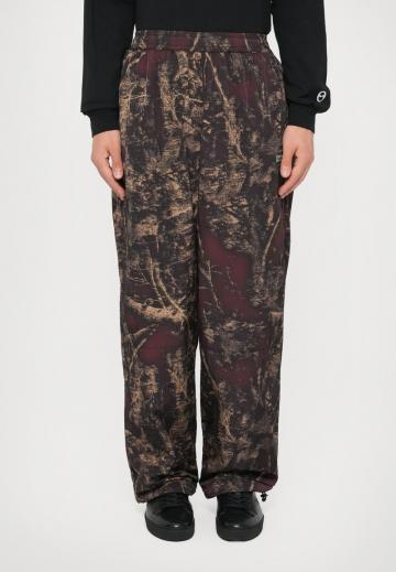 Спортивные штаны