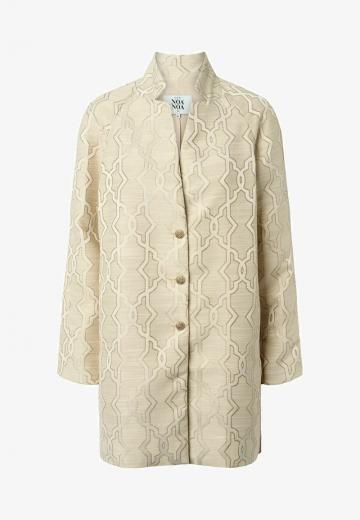 Короткое пальто