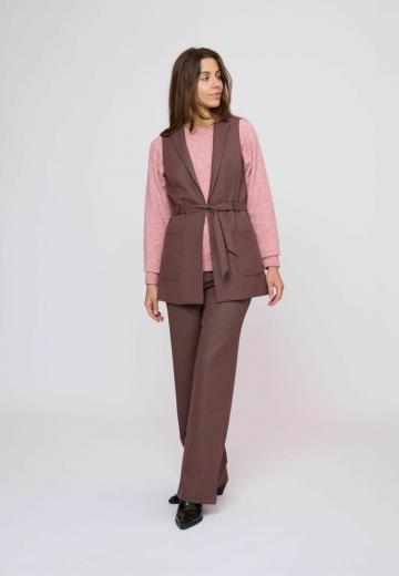 Длинный жилет