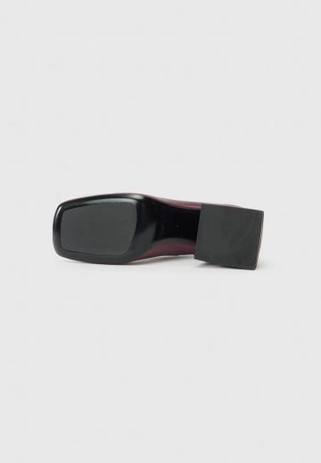 Высокие сапоги