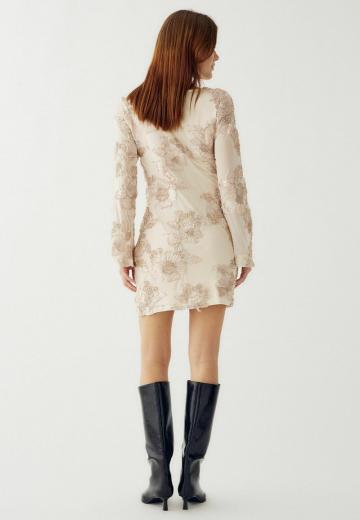 Короткое платье