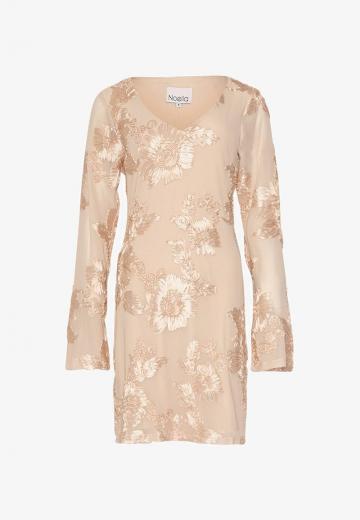 Короткое платье