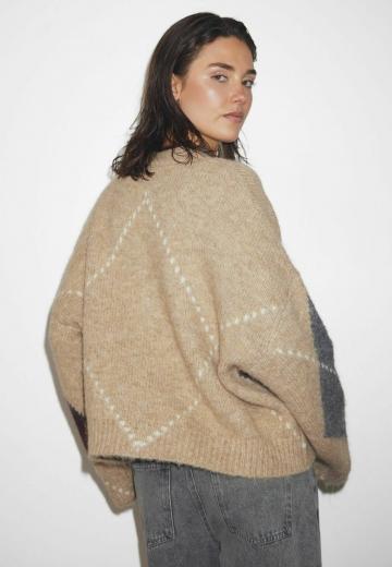 Жаккардовая кофта