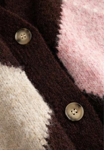 Жаккардовая вязаная кофта