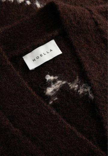 Жаккардовая вязаная кофта