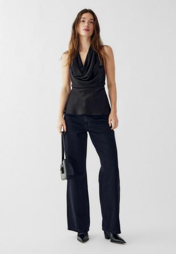 Блузка без рукавов