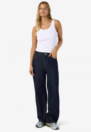 Свободные джинсы