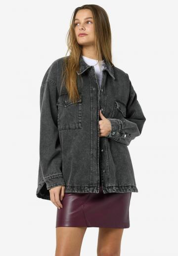 Короткое пальто