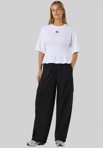 Брюки с накладными карманами