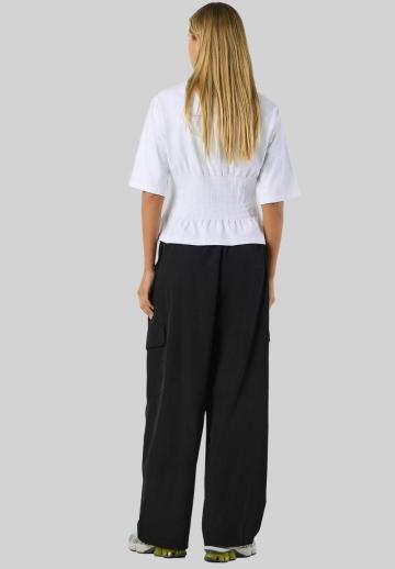 Брюки с накладными карманами