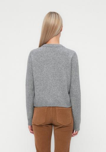 Вязаный жилет