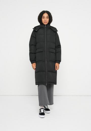 Пуховое пальто