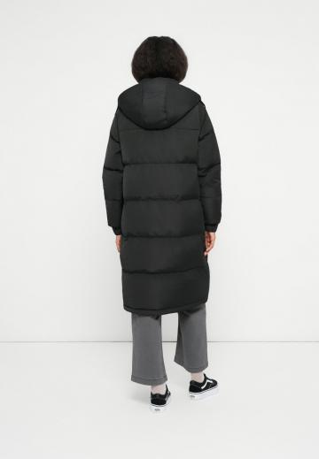 Пуховое пальто