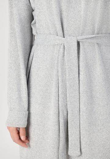 Вязаное платье