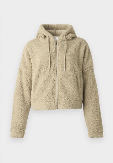 Флисовая куртка