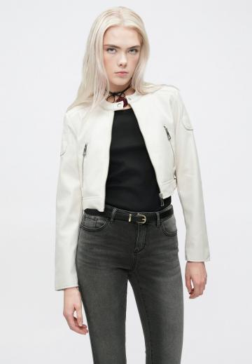 Узкие джинсы