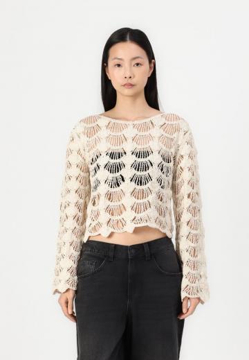 Вязаная кофта