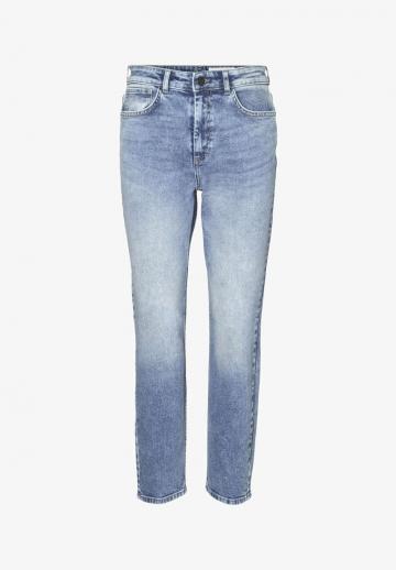 Свободные джинсы