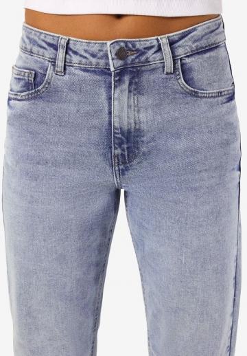 Свободные джинсы