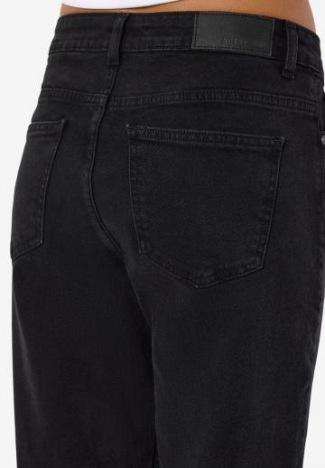 Свободные джинсы