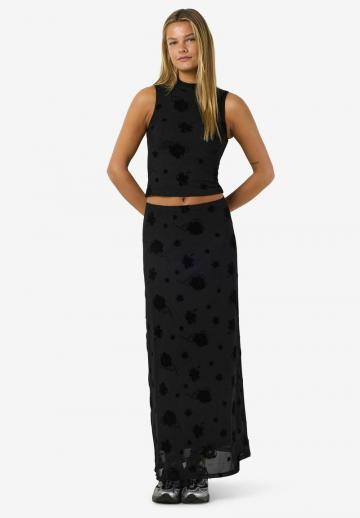 Блузка без рукавов