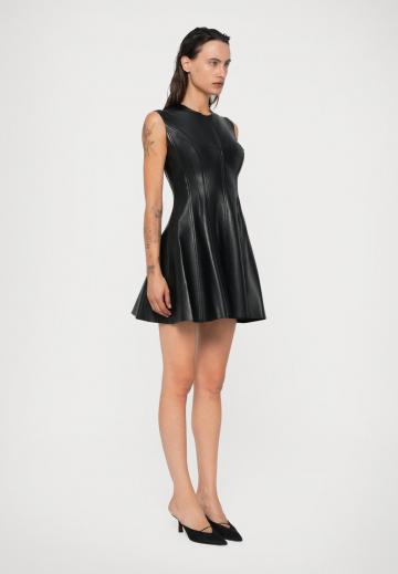 Короткое платье