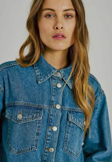 Джинсовая жилетка