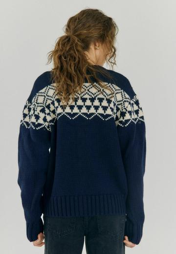 Вязаная кофта