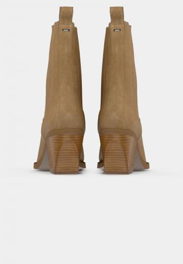 Полусапожки на высоком каблуке