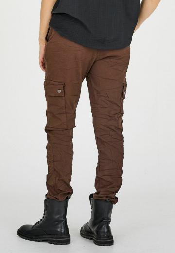 Брюки с накладными карманами
