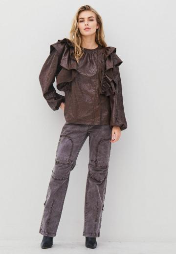 Прямые джинсы