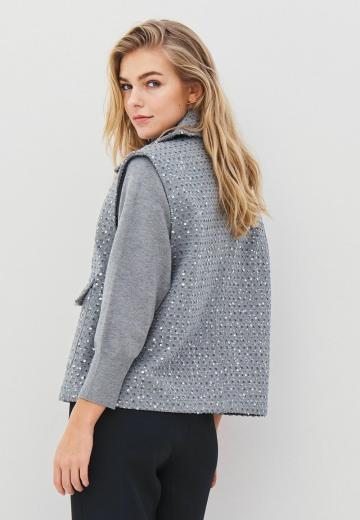 Джинсовая жилетка