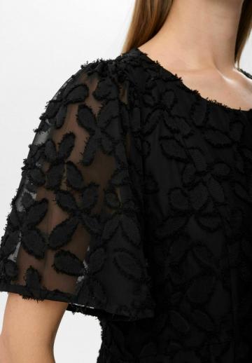 Короткое платье