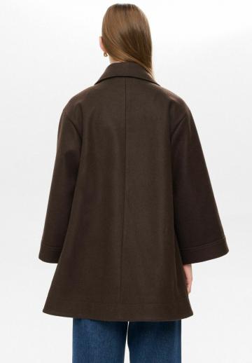 Короткое пальто