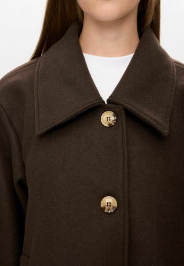 Короткое пальто