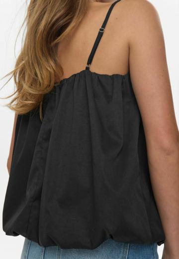 Топ на бретельках