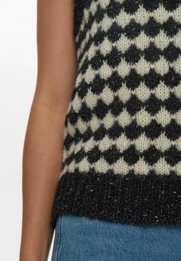 Пуловер без рукавов