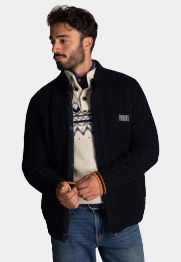 Вязаная кофта